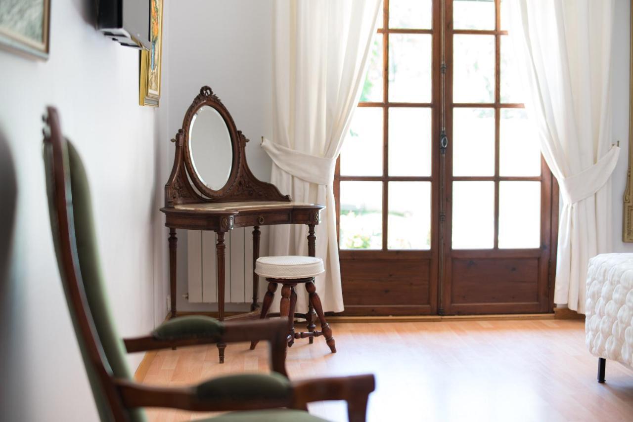 Mas Des Sentes Petit T1 Apartment Nans-les-Pins Ngoại thất bức ảnh